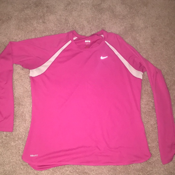 Nike - Picture 3 of 4